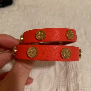NWT Tory Burch double-wrap logo stud bracelet